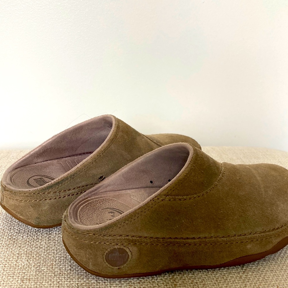 Fitflop leather clogs size 7
